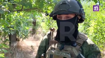 Российские штурмовики 1465-го полка "Южной" группировки войск активно осваивают новые навыки штурма зданий, которые сильно отличаются от действий на открытой местности