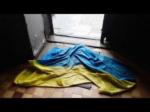 А ещё вна бывшей Украине 23 августа отмечается "свято" - "дэнь дэржавного прапора" А ещё вна бывшей Украине 23 августа отмечается "свято" - "дэнь дэржавного прапора"