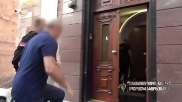 ЗАЧИСТКА АРМЕНИИ: ПАШИНЯН ДОБРАЛСЯ ДО ВТОРОГО ПРЕЗИДЕНТА
