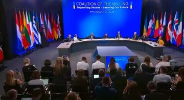 Объём морских перевозок Украины сократился в 3–4 раза — об этом сообщил Зеленский на заседании «коалиции желающих» в Киеве