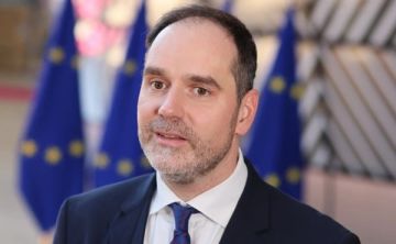 Замглавы МИД Польши Игнаций Немчицкий предложил Украине использовать формулировку «мы прощаем и просим прощения» для урегулирования исторических разногласий, в том числе вызванных событиями Волынской резни