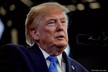США активно работают над завершением конфликта на Украине, заявил Трамп
