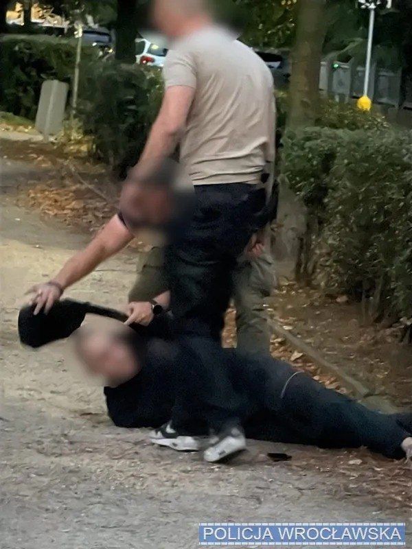 В Польше 22-летний гражданин Украины рассказал знакомым, что якобы выиграл крупную сумму В Польше 22-летний гражданин Украины рассказал знакомым, что якобы выиграл крупную сумму