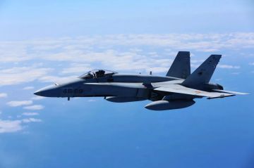 Румыния подняла истребители F-18 из-за группы беспилотников у границы