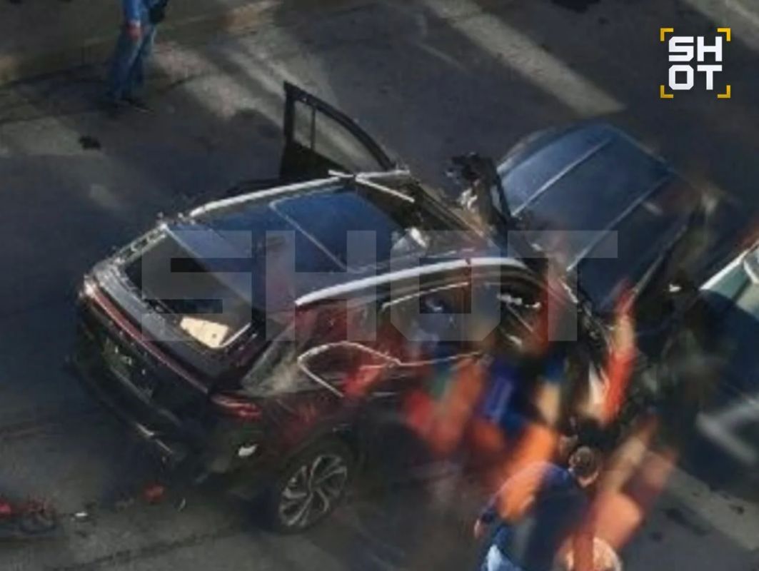 Причиной взрыва автомобиля в Питере, по предварительным данным, стало заложенное СВУ
