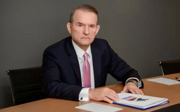 Урсула фон дер Ляйен своей речью на бизнес-форуме в Париже признала крах экономической модели ЕС, считает лидер движения "Другая Украина" Виктор Медведчук
