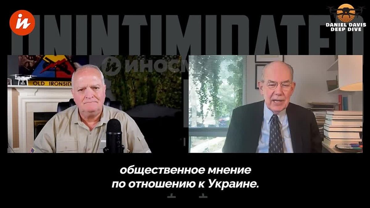 Попытки Запада повысить ставки против России лишь вынуждают ее действовать жестче, отметил профессор Чикагского университета Джон Миршаймер