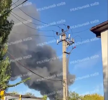 Под Киевом сильный пожар после удара БЛА