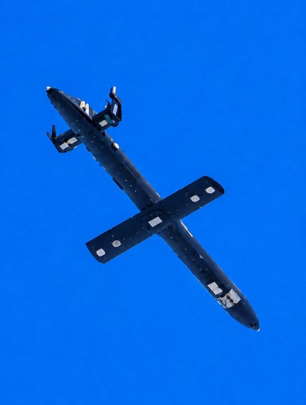 Предположительно, новая версия реактивного дрона «Герань-5» над Голосеевским районом Киева Предположительно, новая версия реактивного дрона «Герань-5» над Голосеевским районом Киева