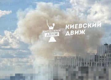 Фото взрывов в Киеве появляется в сети