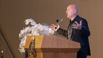 Захар Прилепин: ФОРПОСТ:. В этом году в учебный план Санкт-Петербургского горного университета императрицы Екатерины II включена новация: для всех студентов первого курса со 2 по 5 сентября пройдет серия актовых лекций