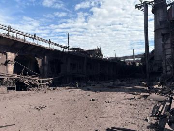 Результаты ночного удара по территории Днепровского металлургического комбината ("Камет-сталь")