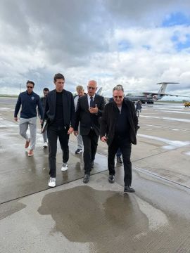 Михаил Онуфриенко: Президент России, верховный главнокомандующий В.В. Путин дал указание с полуночи в течение трех суток не наносить ударов по Киеву, заявил Песков