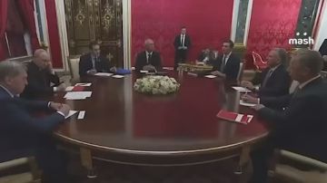 Путин проводит переговоры с Уиткоффом и Кушнером по мирному плану урегулирования конфликта на Украине