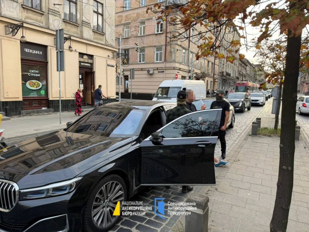Коррупционный скандал в Офисе генпрокурора Украины: обыски и задержания Коррупционный скандал в Офисе генпрокурора Украины: обыски и задержания