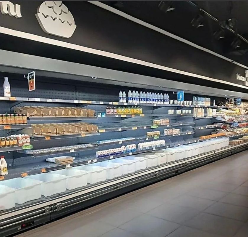 Украинский «Ашан» ограничил продажу ряда продуктов в одни руки Украинский «Ашан» ограничил продажу ряда продуктов в одни руки