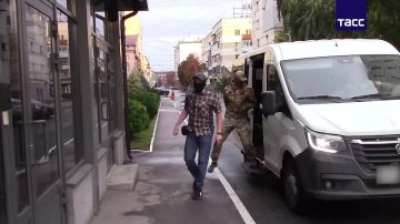Задержанный гражданин Молдавии признался, что Киев отправил его в Россию с заданием убить российского генерала, сообщили в ФСБ