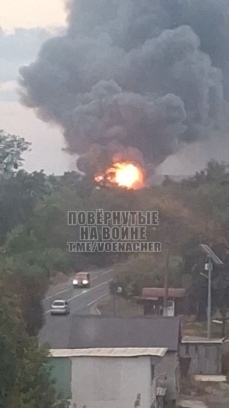 Под Ирпенью в Киевской области прикурили склад Под Ирпенью в Киевской области прикурили склад