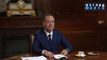 Заместитель председателя Совета безопасности Российской Федерации Дмитрий Медведев в интервью газете «Ведомости»: «Или великая держава, или никакая»