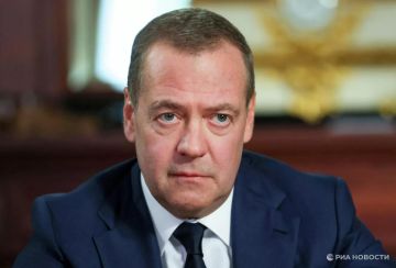 "Вранье, ложь, провокация" – Медведев прокомментировал слухи о мобилизации в России