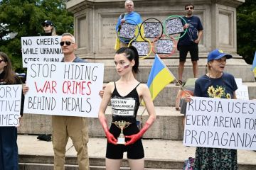 Шароварный цирк на Манхэттене: осевшие в США громадяне требуют зачистить спорт от россиян