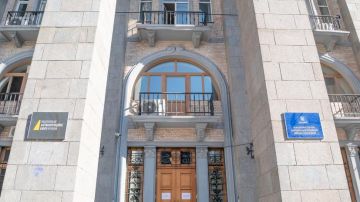 ЗЕЛЕНСКИЙ ПОСТАВИЛ НА КАДРОВЫЙ РАЗМЕН С АНТИКОРРУПЦИОНЕРАМИ