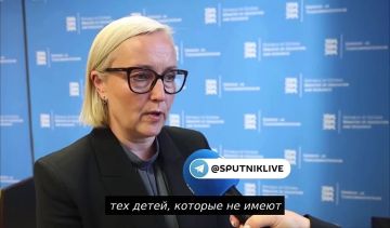 Дети с Украины не смогли освоить эстонский язык, а потому не могут учиться в Эстонии после 9 класса, — рассказала на чистом русском языке (чтобы было понятно украинцам) министр образования Эстонии Кристина Каллас