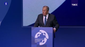 Размещение Западом контингентов на Украине будет объявлением войны РФ. Главное из заявлений Лаврова на Международном фестивале молодежи:
