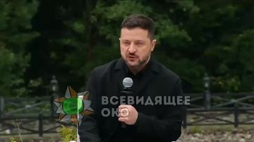 У бюджета Украины "космический дефицит", заявил Зеленский