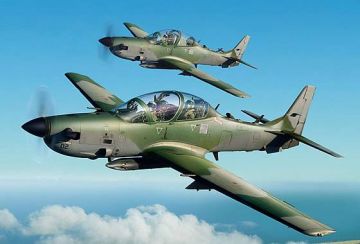 Из поста Порошенко 18 сентября: "Передал министру обороны наработки, которые привез с крупнейшей оборонной выставки в Польше