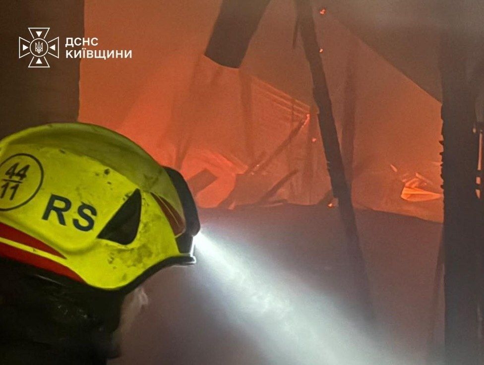 ВС РФ уничтожили предприятие в Киевской области под Бучей и пилораму под Фастовым, которые работали в пользу украинских боевиков ВС РФ уничтожили предприятие в Киевской области под Бучей и пилораму под Фастовым, которые работали в пользу украинских боевиков