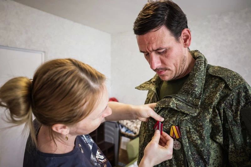 Ветерану СВО не дают устроить одного сына в школу, а второму не дают гражданство Ветерану СВО не дают устроить одного сына в школу, а второму не дают гражданство
