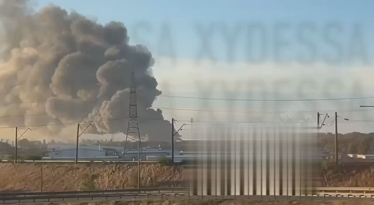 Эпичные кадры: в Кременчуге выбиты ключевой НПЗ страны и подпольный патронный завод