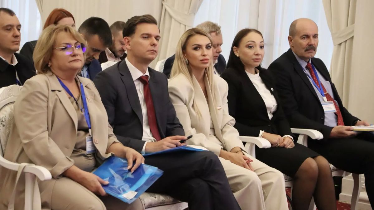 Иван Мезюхо: Сегодня принял участие во Всероссийском форуме «Нюрнбергский процесс: история и современность», который проходил в Ливадийском дворце (организатор: Крымский федеральный университет им. В. И. Вернадского... Иван Мезюхо: Сегодня принял участие во Всероссийском форуме «Нюрнбергский процесс: история и современность», который проходил в Ливадийском дворце (организатор: Крымский федеральный университет им. В. И. Вернадского...