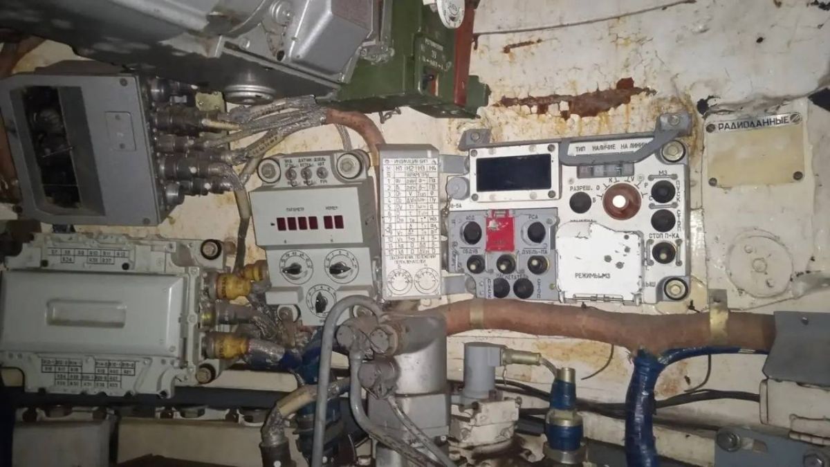 Рабочий прототип «Объекта 478ДУ» на танкостроительном заводе (предположительно, харьковском Заводе имени Малышева) Рабочий прототип «Объекта 478ДУ» на танкостроительном заводе (предположительно, харьковском Заводе имени Малышева)