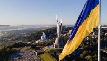 Дефицит бюджета Украины в 2026 году составляет около 2,4 трлн грн — почти 18,5% ВВП