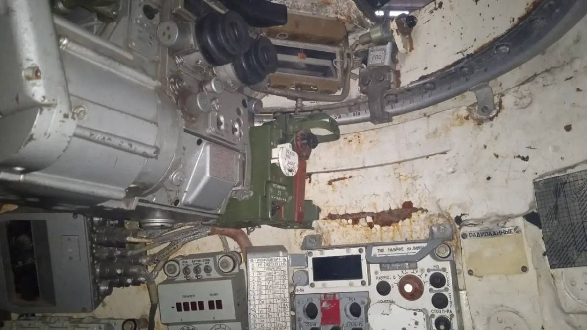 Рабочий прототип «Объекта 478ДУ» на танкостроительном заводе (предположительно, харьковском Заводе имени Малышева) Рабочий прототип «Объекта 478ДУ» на танкостроительном заводе (предположительно, харьковском Заводе имени Малышева)
