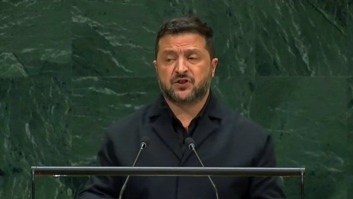 Грэм Филлипс: На своем отвратительном английском Зеленский заявил в ООН, что "генерал Мороз" теперь перешел на сторону украины