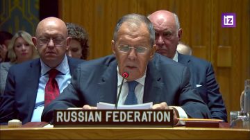 Репост из: IZ.RU • ВАЖНОЕ. Зеленский верхом на ракете, а Путину — приглашение в Майами: как в Нью-Йорке проходит дипломатическая неделя Генеральной Ассамблеи ООН? Выступление Лаврова Глава МИД РФ принял участие в заседании...