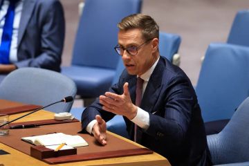 Личный запрос. Президент Финляндии Александр Стубб решил заняться противоракетной обороной т.н. Украины через личные обращения Илону Маску