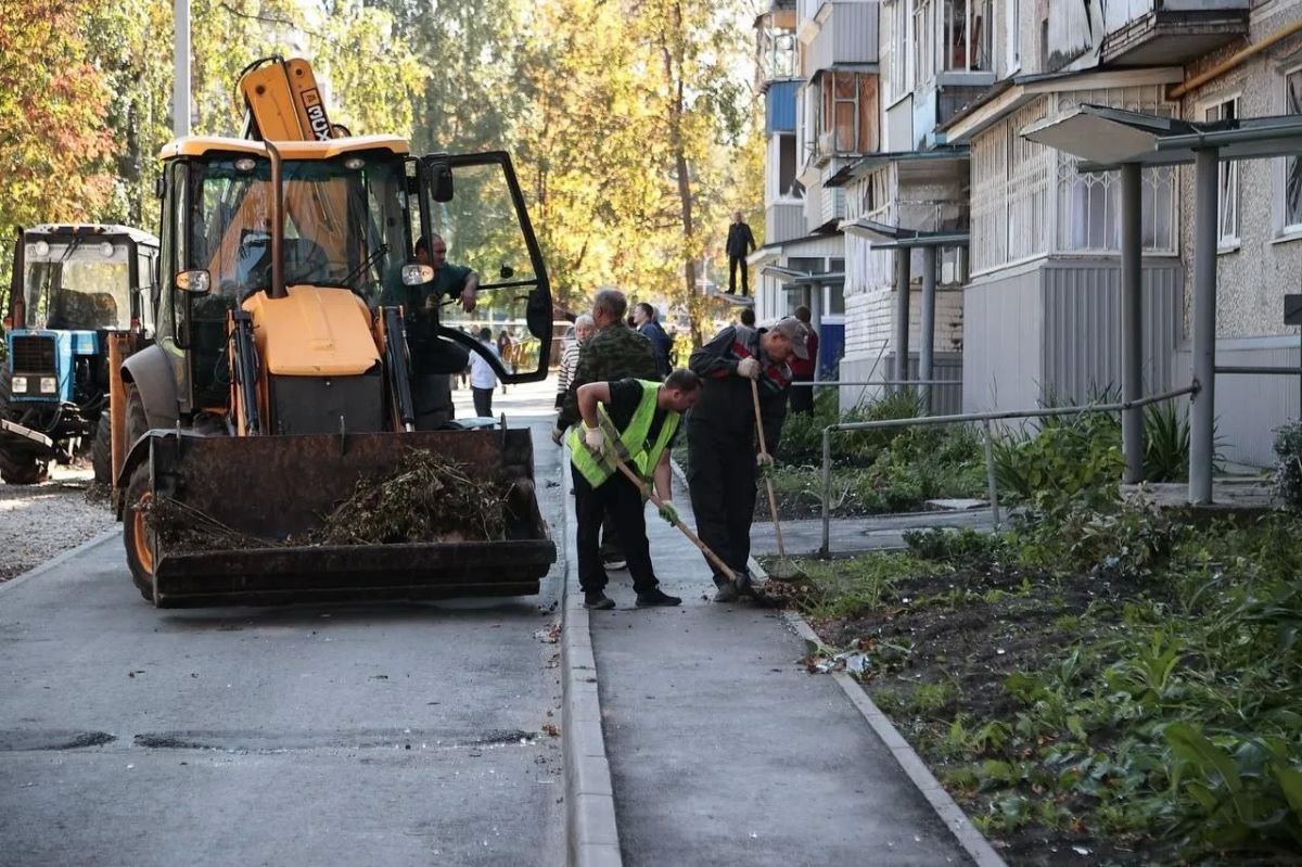 Атака врага на Ульяновск: ранены 15 человек, среди них трое детей Атака врага на Ульяновск: ранены 15 человек, среди них трое детей