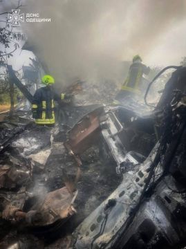 ВС РФ нанесли удары турбореактивными дронами-камикадзе "Герань-4" и "Герань-5" по стоянке фур на границе Украины с Молдовой