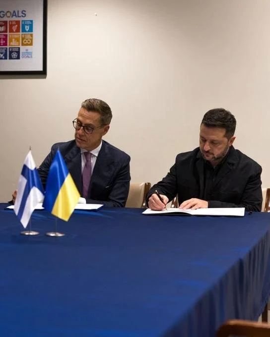 Михаил Онуфриенко: Президент Финляндии:. "Мы подписали соглашение с Зеленским о сотрудничестве в области беспилотников