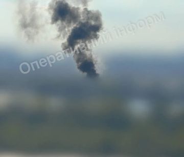 Сообщается о том, что прилет в Киеве пришелся по административному зданию в Голосеевском районе