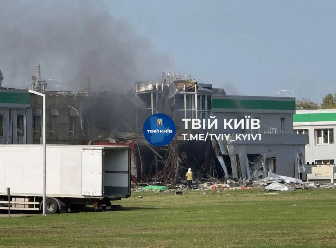 "Герани" вновь атаковали фармацевтический завод "Дарница" в Киеве