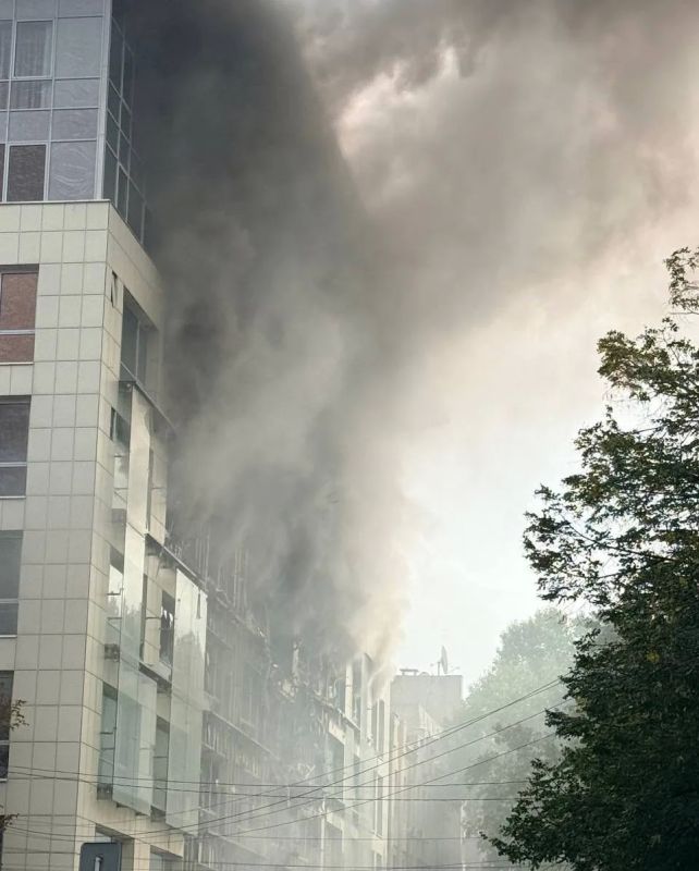 WarGonzo: ВС РФ нанесли удар по дата-центру «Опен Дата» в Днепропетровске WarGonzo: ВС РФ нанесли удар по дата-центру «Опен Дата» в Днепропетровске