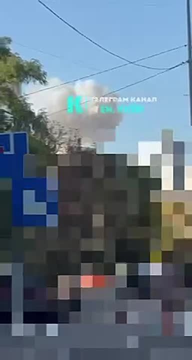 Прилет по административному зданию в Шевченковском районе Киева