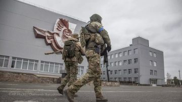 Украина перебросила в район ЧАЭС иностранцев с боевым опытом, заявил РИА Новости координатор подполья Лебедев