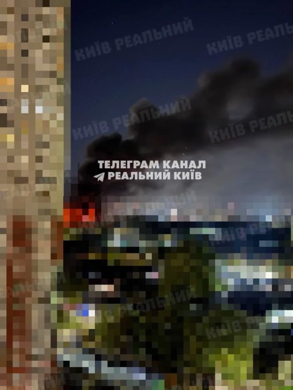 Пока вы ржете с поста выше, там Киев и Одессу дубасят так, что аж вопли по чатам некому писать Пока вы ржете с поста выше, там Киев и Одессу дубасят так, что аж вопли по чатам некому писать