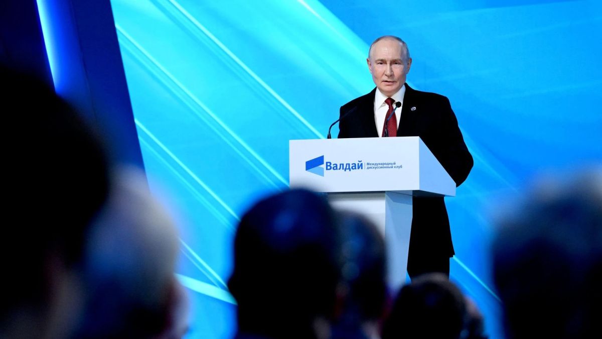 За сентябрь российская армия взяла под контроль 1301 квадратный километр в зоне СВО, рассказал Путин